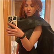 Joven profesora de 19 años, bilingüe en inglés, con experiencia y trato cercano con niños pequeños”